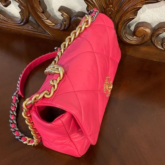 Chanel 19 Flap Large Neon Pink Chain Bag Handbag Shoulder CC Quilted - Picture 5 of 17